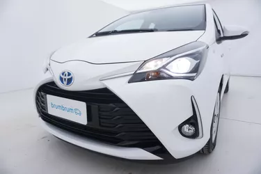 Toyota Yaris Hybrid Business 1.5 Full Hybrid 101CV Automatico Visione frontale