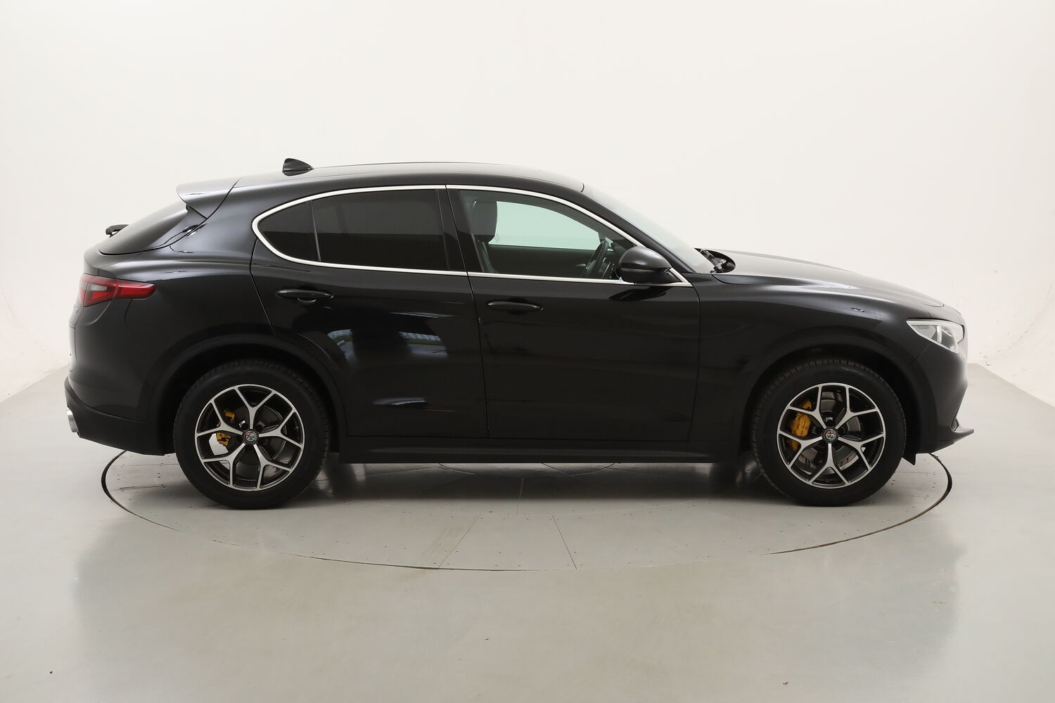 Alfa Romeo Stelvio Executive Q4 AT8 usata del 2019 con 93.571 km