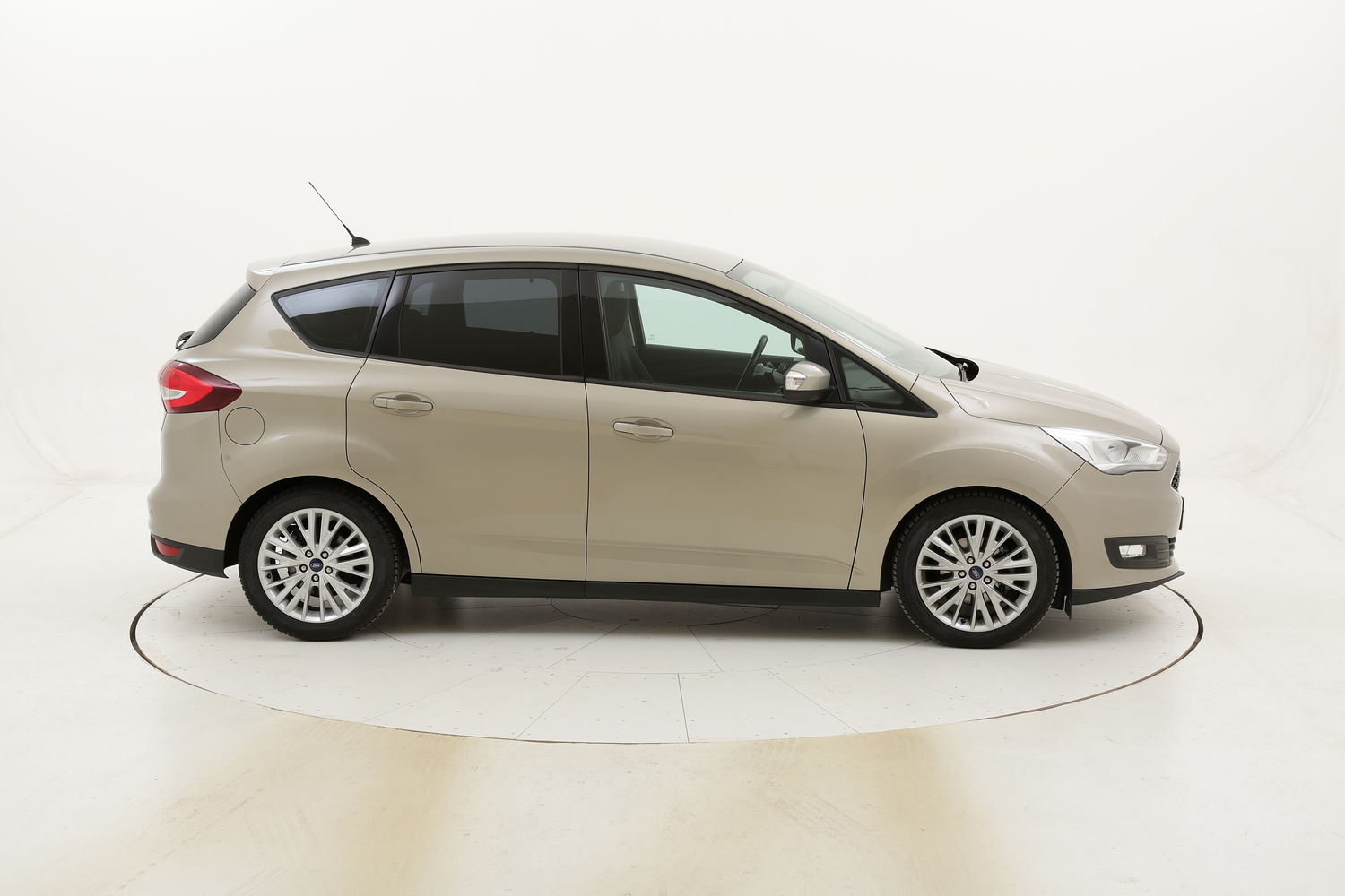 Ford C-Max Business usata del 2016 con 77.026 km
