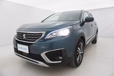 Peugeot 5008 Allure EAT8 - 7 POSTI 1.5 Diesel 131CV Automatico Visione frontale