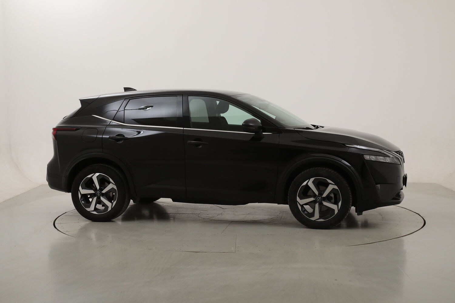 Nissan Qashqai MHEV N-Connecta Xtronic usata del 2023 con 86.907 km