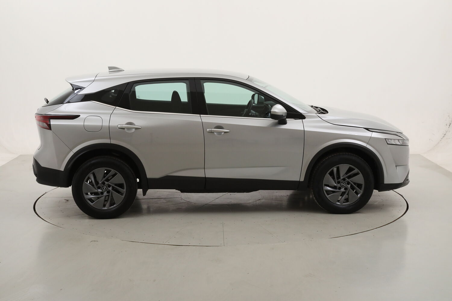 Nissan Qashqai MHEV Business Xtronic usata del 2024 con 56.078 km