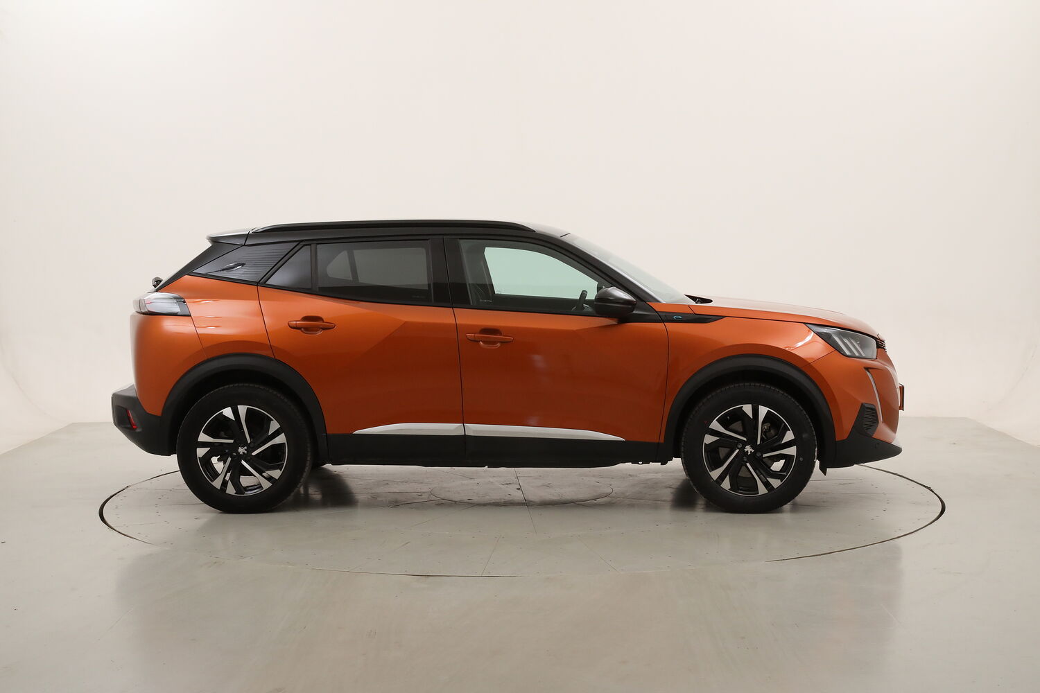 Peugeot 2008 GT usata del 2023 con 17.822 km