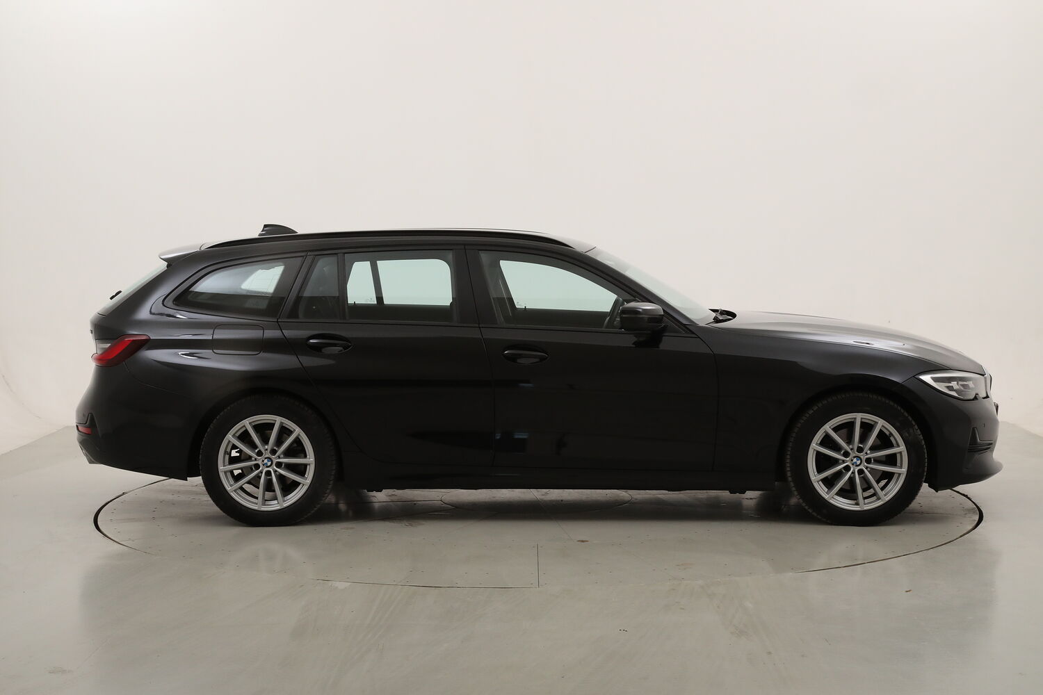 BMW Serie 3 320d 48V Touring Business Advantage Auto usata del 2022 con 94.646 km