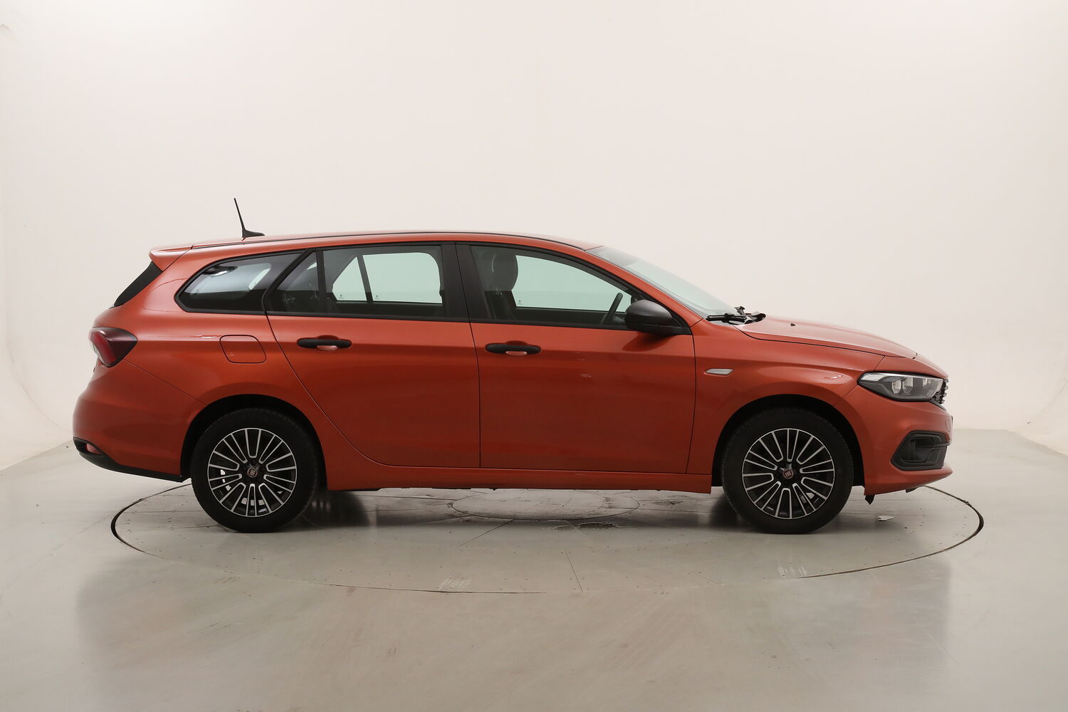 Fiat Tipo SW usata del 2023 con 54.885 km