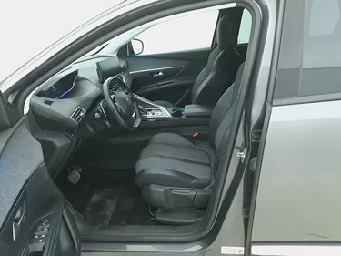 Peugeot 5008 Allure Pack EAT8  1.5 Diesel 131CV Automatico Sedili