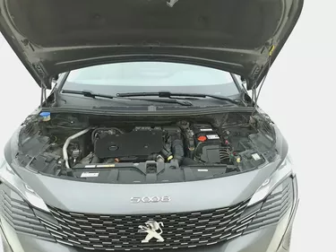 Peugeot 5008 Allure Pack EAT8  1.5 Diesel 131CV Automatico Vano motore