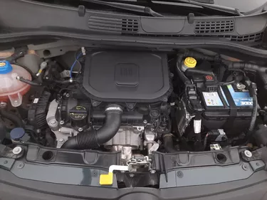 Fiat Panda Hybrid Cross 1.0 Mild Hybrid 69CV Manuale Vano motore