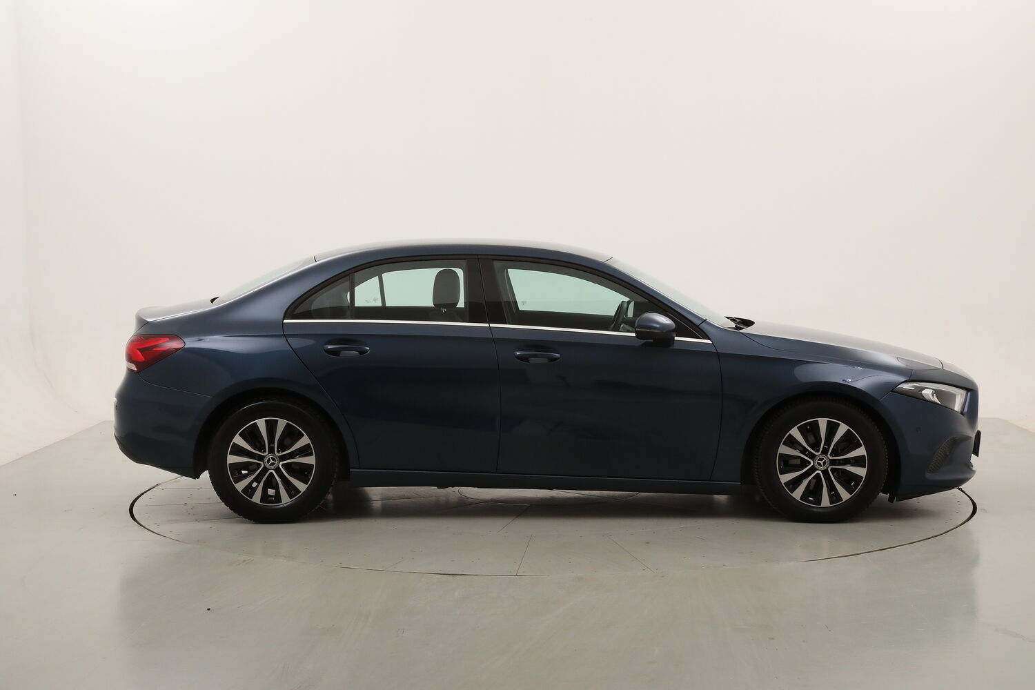 Mercedes Classe A 180d Automatic Business usata del 2022 con 90.913 km