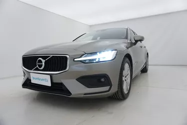 Volvo V60 D4 AWD Geartronic Business Plus 2.0 Diesel 190CV Automatico Visione frontale