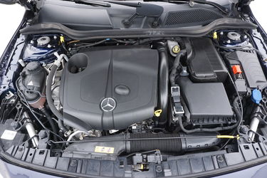 Mercedes GLA Vano motore Mercedes GLA Vano motore