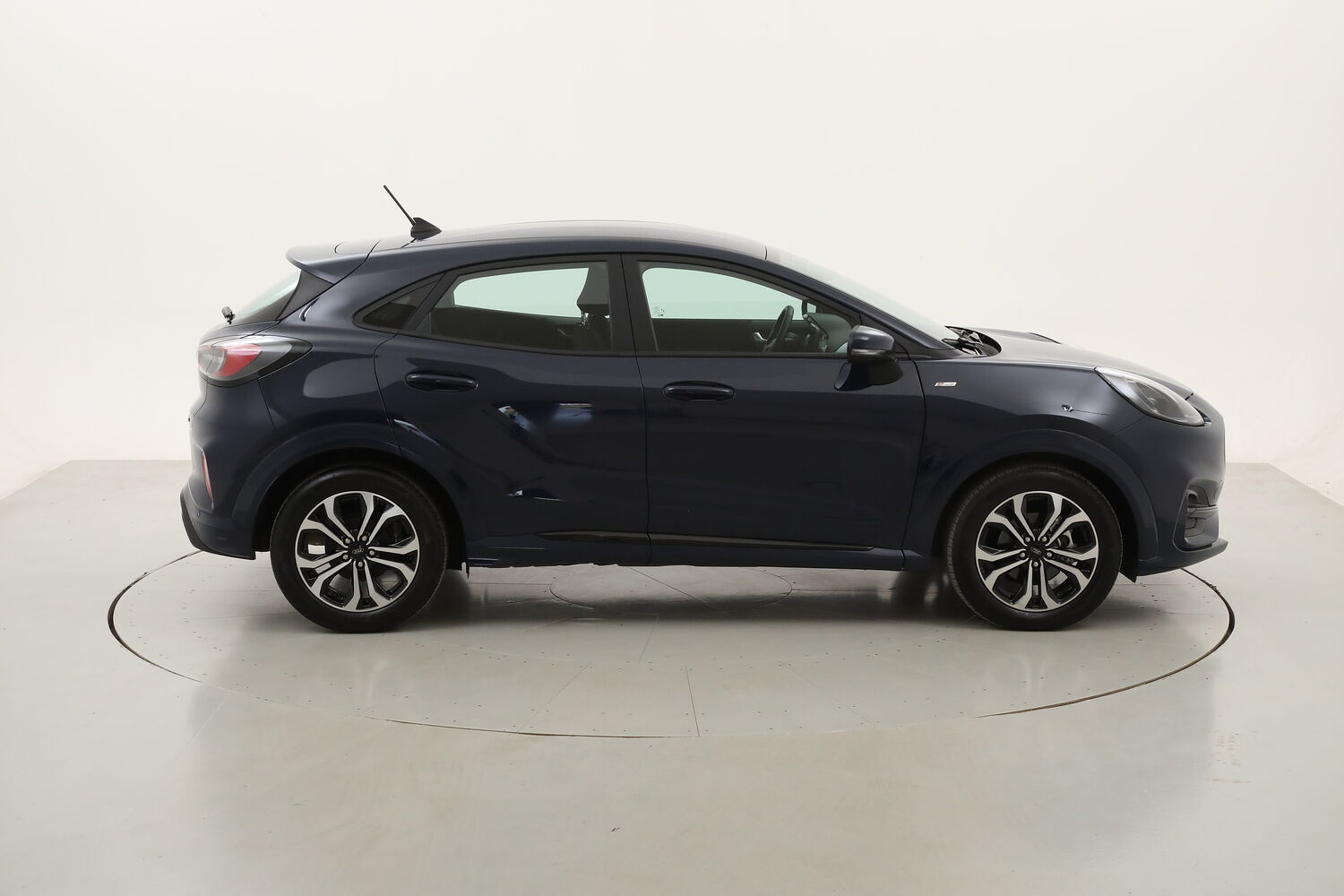 Ford Puma Hybrid ST-Line usata del 2023 con 14.184 km