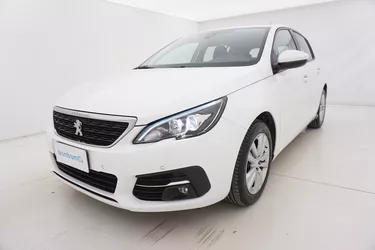 Peugeot 308 Active Business EAT8 1.5 Diesel 131CV Automatico Visione frontale