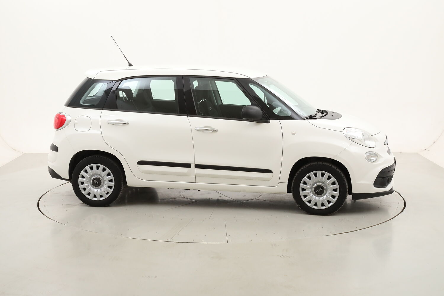 Fiat 500L Urban usata del 2019 con 53.117 km
