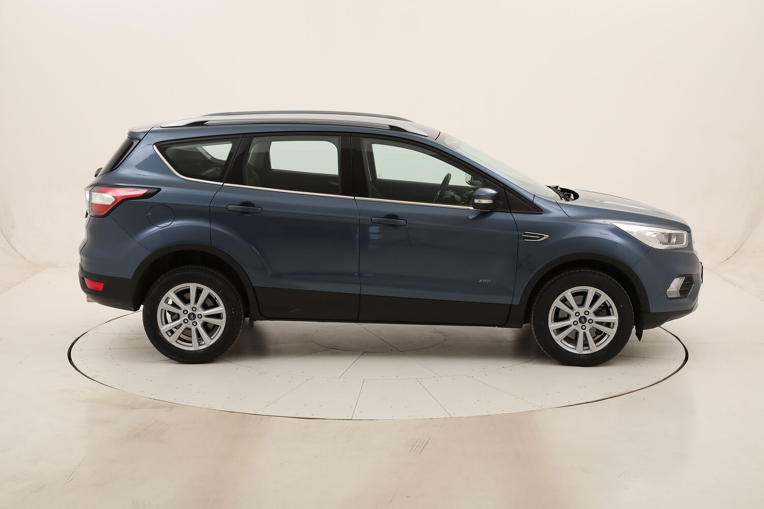 Ford Kuga Business 4WD Powershift usata del 2019 con 67.748 km