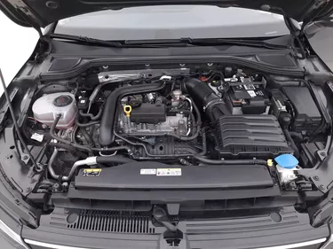 Volkswagen Golf Variant Variant Life DSG 1.0 Mild Hybrid 110CV Automatico Vano motore