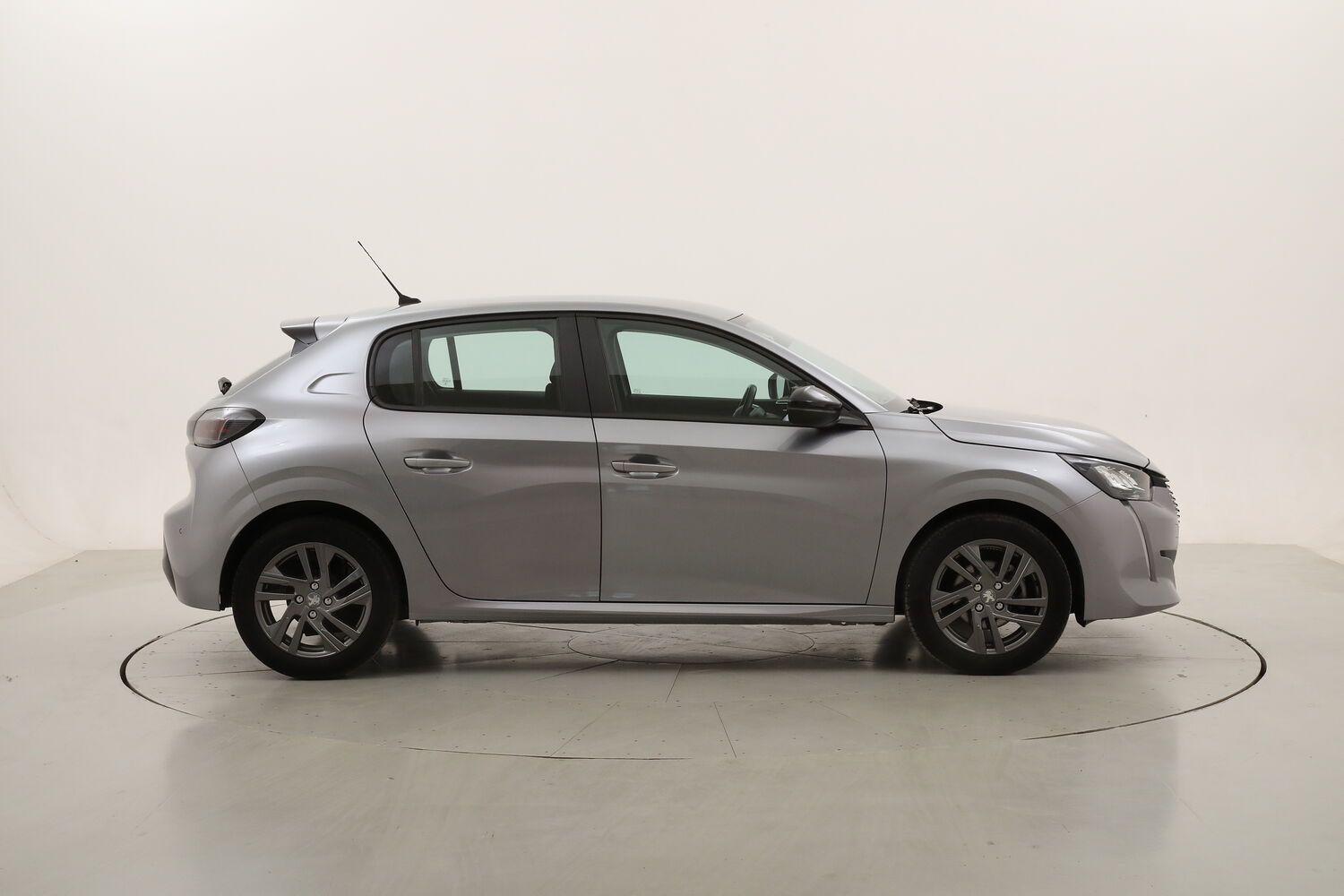 Peugeot 208 Active Pack usata del 2022 con 31.794 km