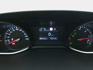 Peugeot 308 SW Allure EAT8 1.5 Diesel 131CV Automatico Interni