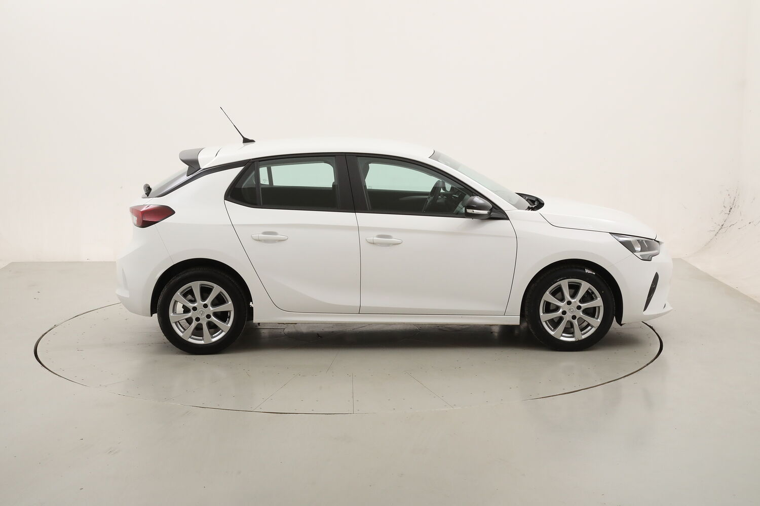 Opel Corsa Edition usata del 2022 con 73.380 km