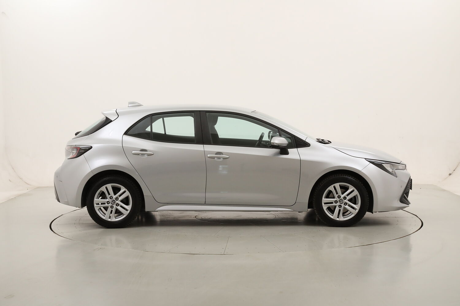 Toyota Corolla Hybrid Business usata del 2022 con 92.746 km