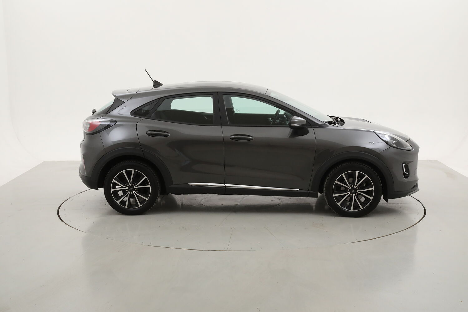 Ford Puma Hybrid Titanium usata del 2021 con 97.199 km