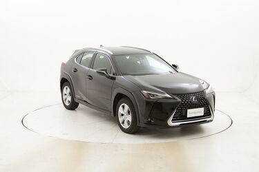 Lexus UX Hybrid Business usata del 2019 con 19.376 km
