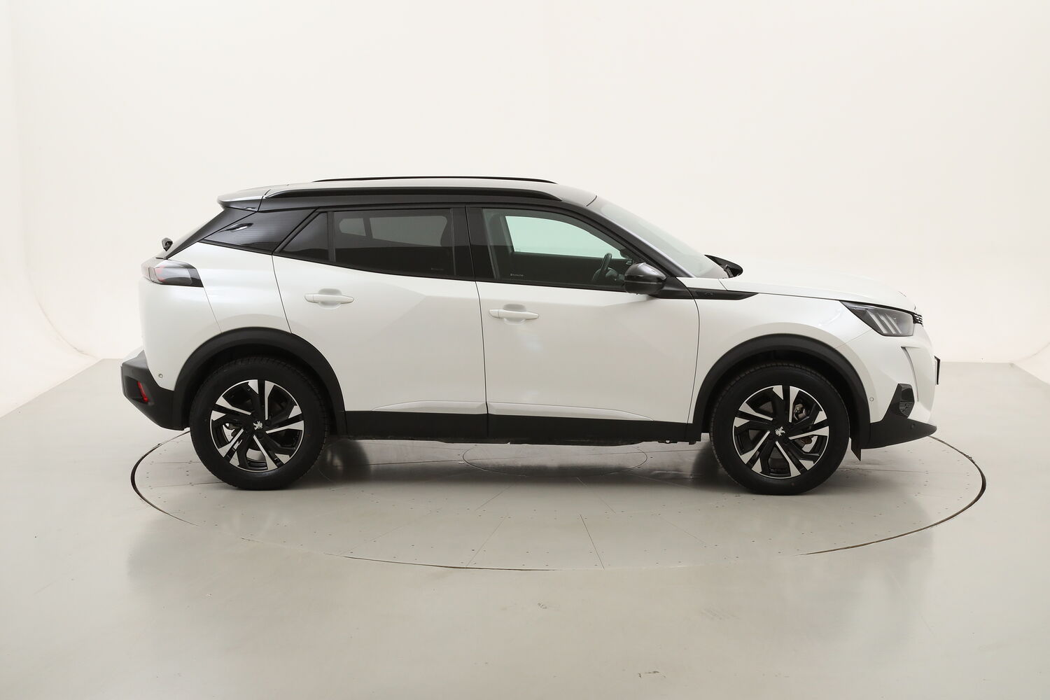 Peugeot 2008 GT usata del 2021 con 42.198 km