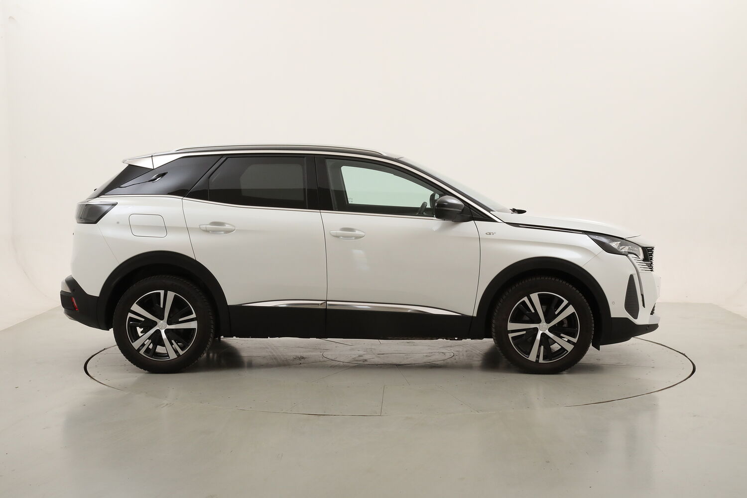 Peugeot 3008 GT e-DCS 6 usata del 2024 con 35.112 km