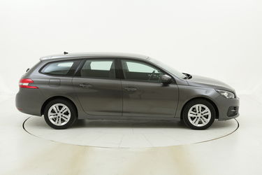 Peugeot 308 usata del 2017 con 100.499 km