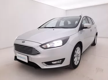 Ford Focus SW Titanium 1.5 Diesel 120CV Manuale Visione frontale