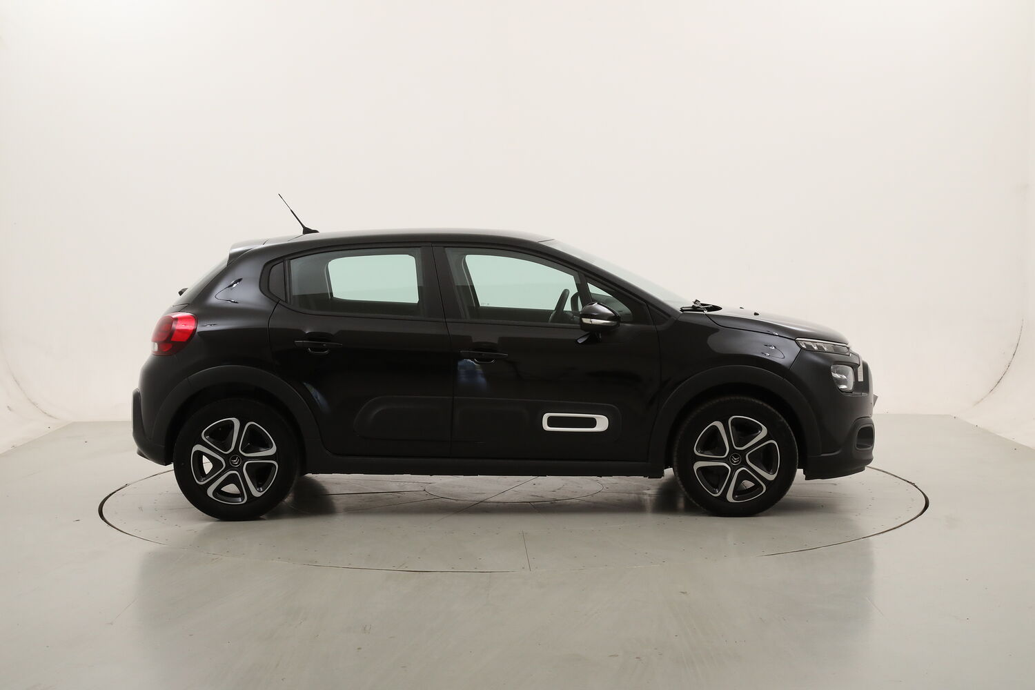 Citroen C3 Plus usata del 2024 con 50.165 km