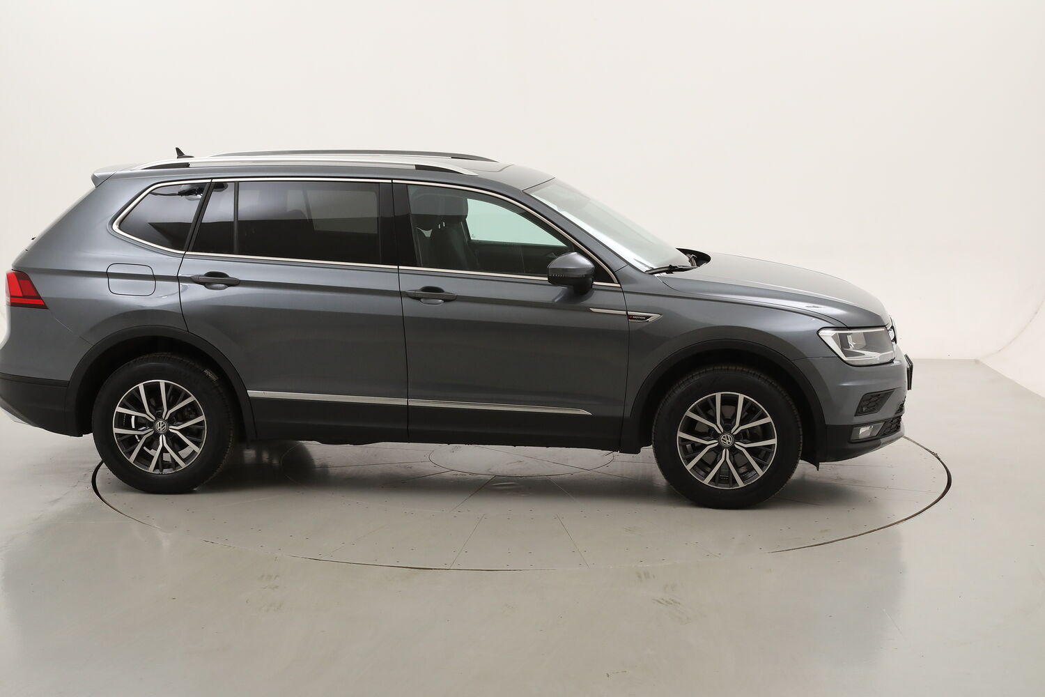 Volkswagen Tiguan Business 4MOTION DSG - 7 POSTI usata del 2021 con 95.598 km