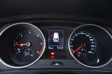 Volkswagen Tiguan Business 4MOTION DSG - 7 POSTI 2.0 Diesel 150CV Automatico Interni