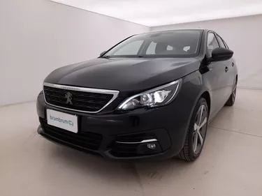 Peugeot 308 SW Active EAT8 1.5 Diesel 131CV Automatico Visione frontale