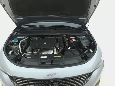 Peugeot 308 Allure EAT8 1.5 Diesel 131CV Automatico Vano motore