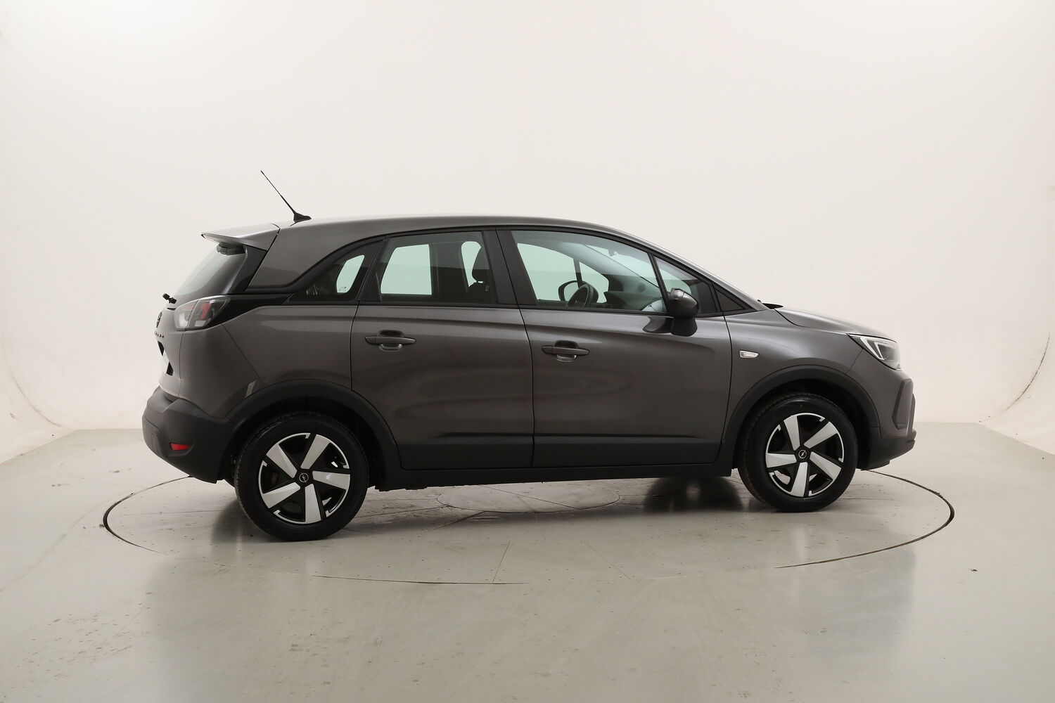 Opel Crossland Edition usata del 2022 con 31.181 km