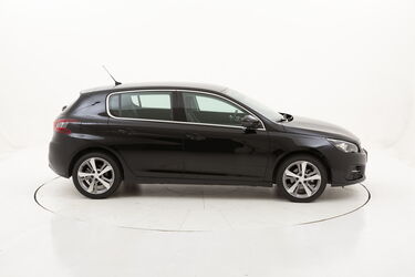 Peugeot 308 Allure EAT8 usata del 2018 con 38.328 km