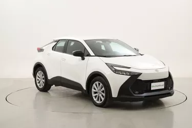 Toyota C-HR Hybrid Active 1.8 Full Hybrid 140CV Automatico Toyota C-HR Hybrid Active 1.8 Full Hybrid 140CV Automatico