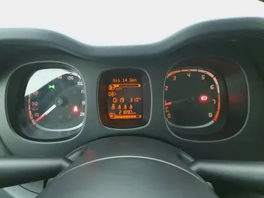 Fiat Panda Hybrid Cross 1.0 Mild Hybrid 69CV Manuale Interni