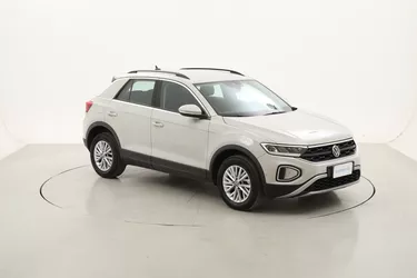 Volkswagen T-Roc Life DSG 1.5 Benzina 150CV Automatico Volkswagen T-Roc Life DSG 1.5 Benzina 150CV Automatico