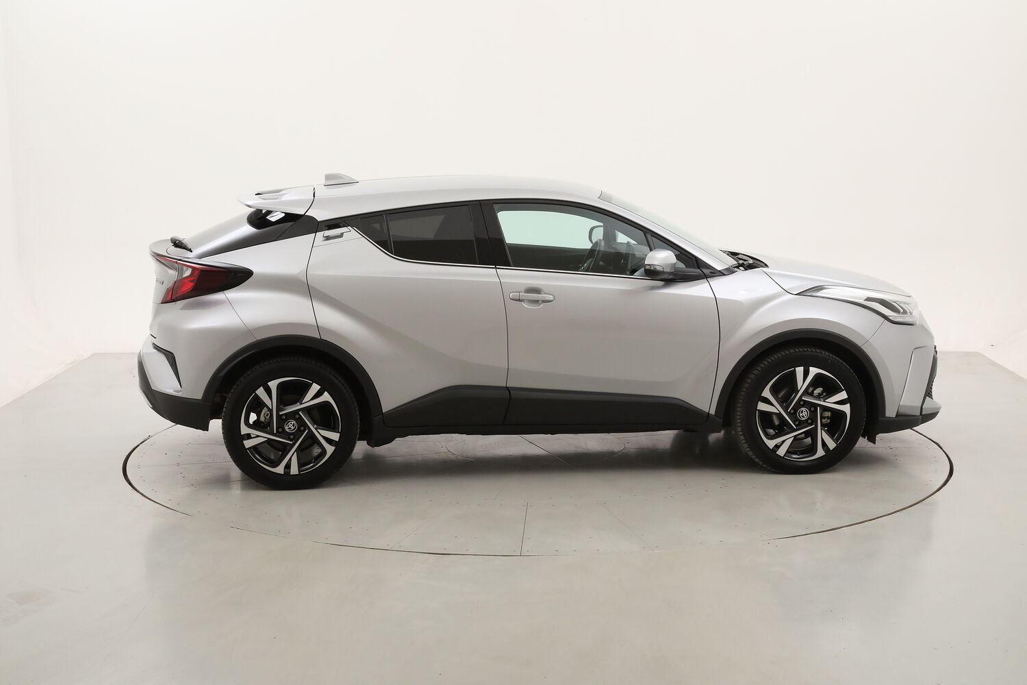 Toyota C-HR Hybrid MoreBusiness usata del 2024 con 5.002 km