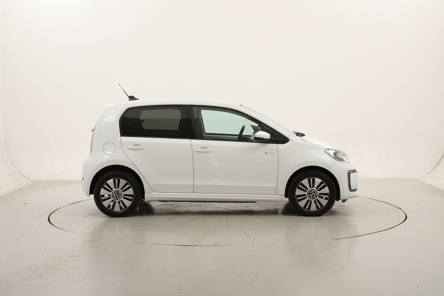 Volkswagen Up! e-up! usata del 2020 con 26.956 km