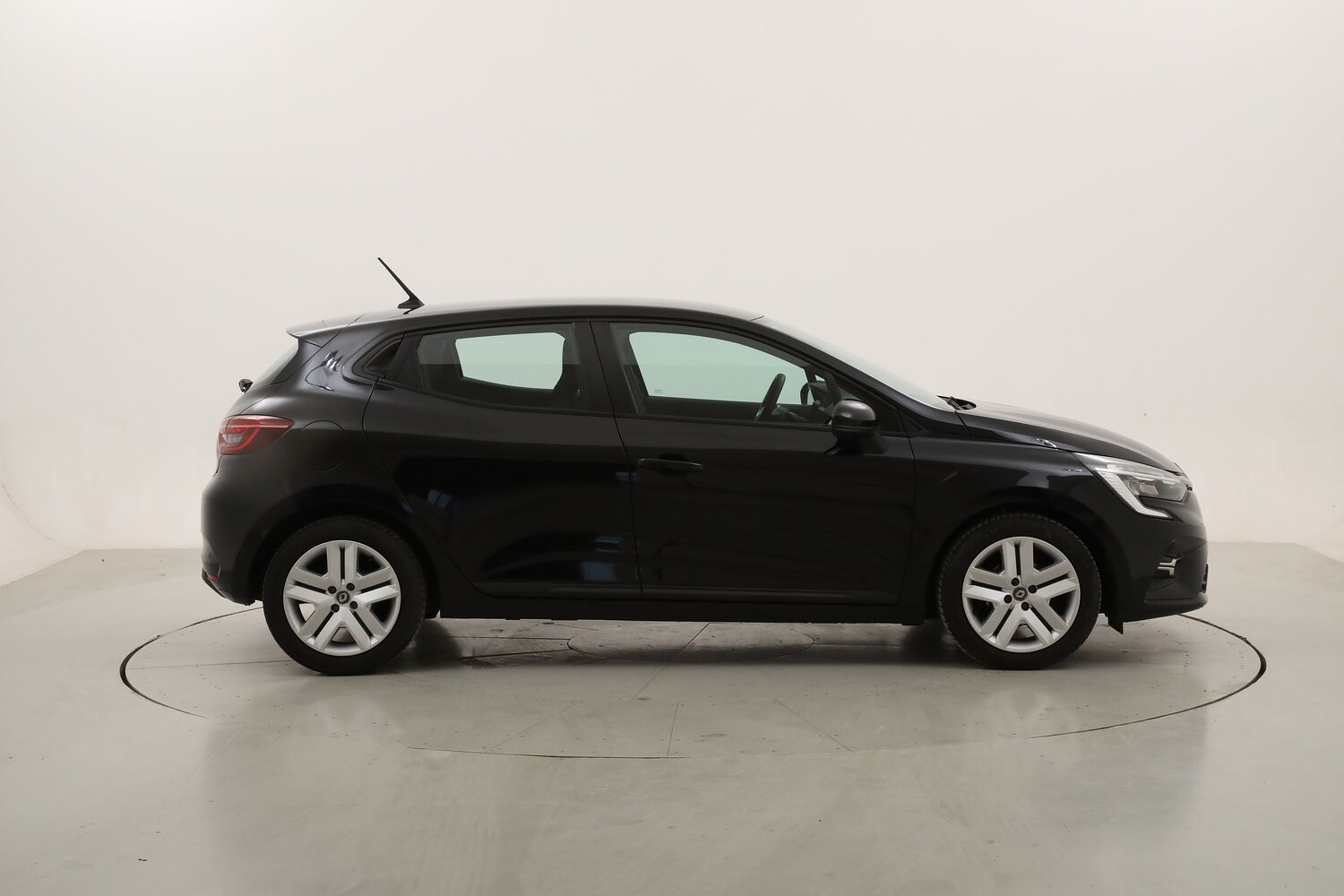 Renault Clio GPL Business usata del 2022 con 104.853 km