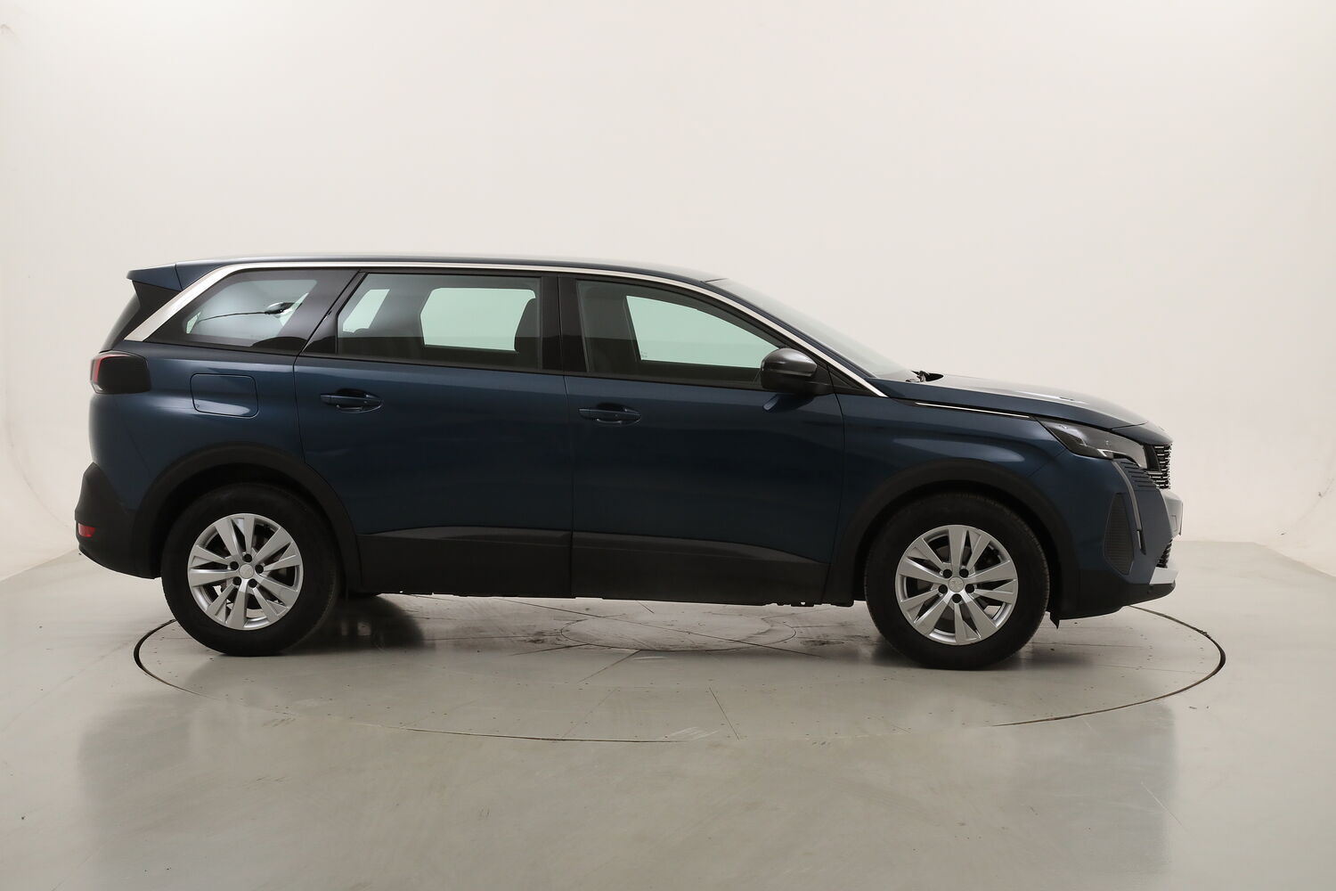 Peugeot 5008 Active Pack EAT8 - 7 posti usata del 2023 con 93.729 km