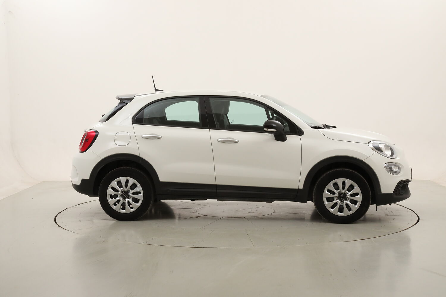 Fiat 500X Mjt 95 cv usata del 2023 con 57.226 km