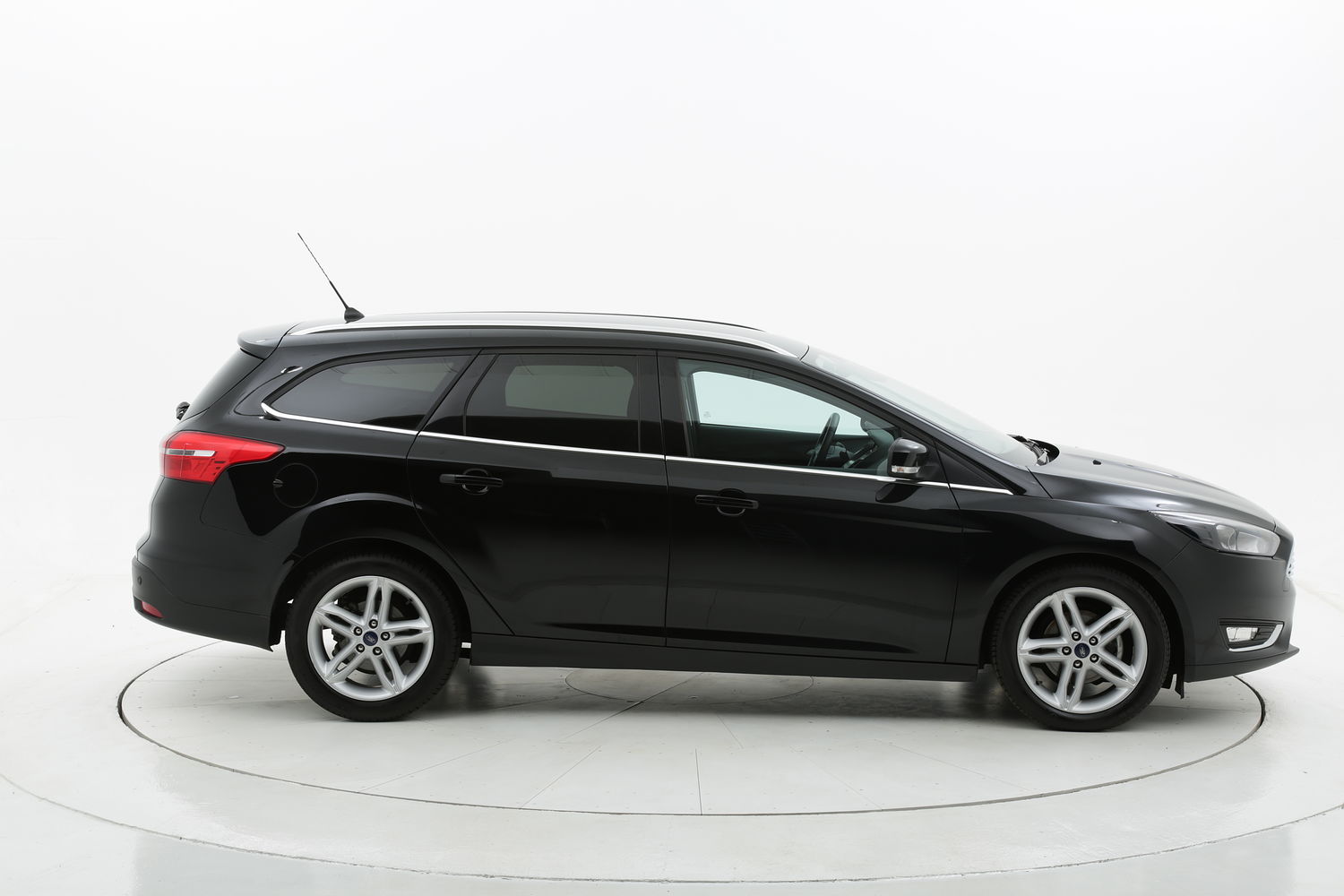 Ford Focus usata del 2017 con 42.386 km