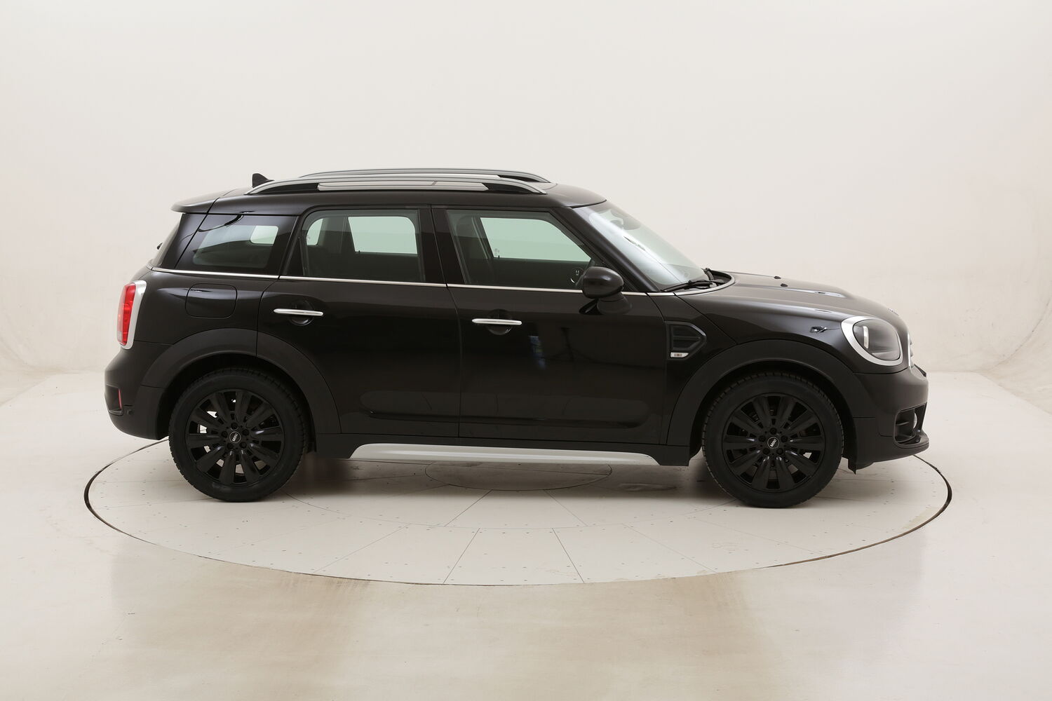 Mini Countryman Cooper D Business Aut. usata del 2017 con 71.030 km
