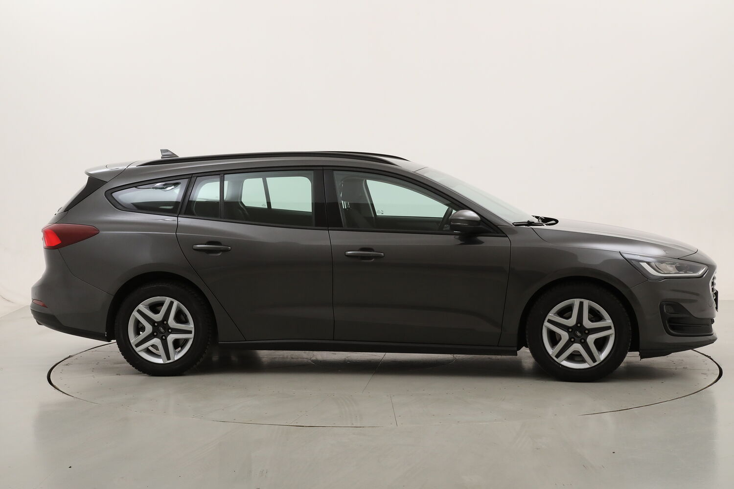 Ford Focus SW Business usata del 2023 con 92.787 km