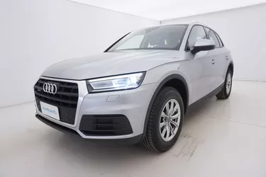 Audi Q5 Business quattro S tronic 2.0 Diesel 190CV Automatico Visione frontale