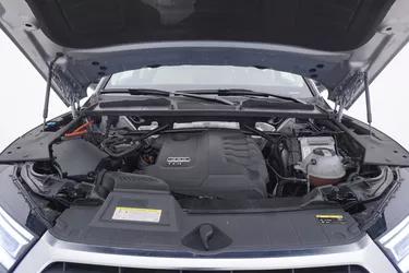 Audi Q5 Business quattro S tronic 2.0 Diesel 190CV Automatico Vano motore